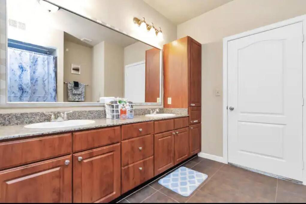 יוסטון Modern Condo Near Texas Medical Center W Free Parking מראה חיצוני תמונה